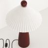 Lampe de table avec base en bois et abat-jour en ciment blanc - Ambiana image 7