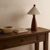 Lampe de table avec base en bois et abat-jour en ciment blanc - Ambiana image 7